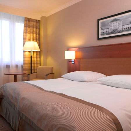 Holiday Inn Munich-Schwabing Номер фото